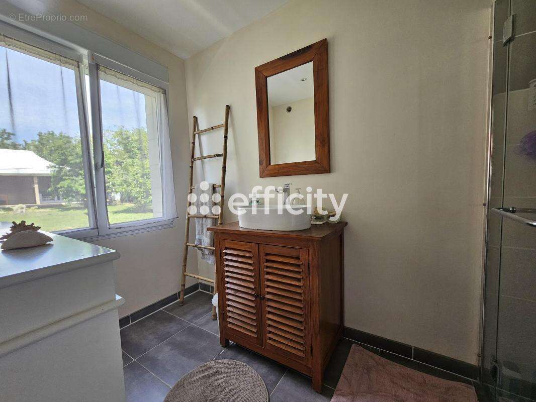 Maison à RESSONS-SUR-MATZ