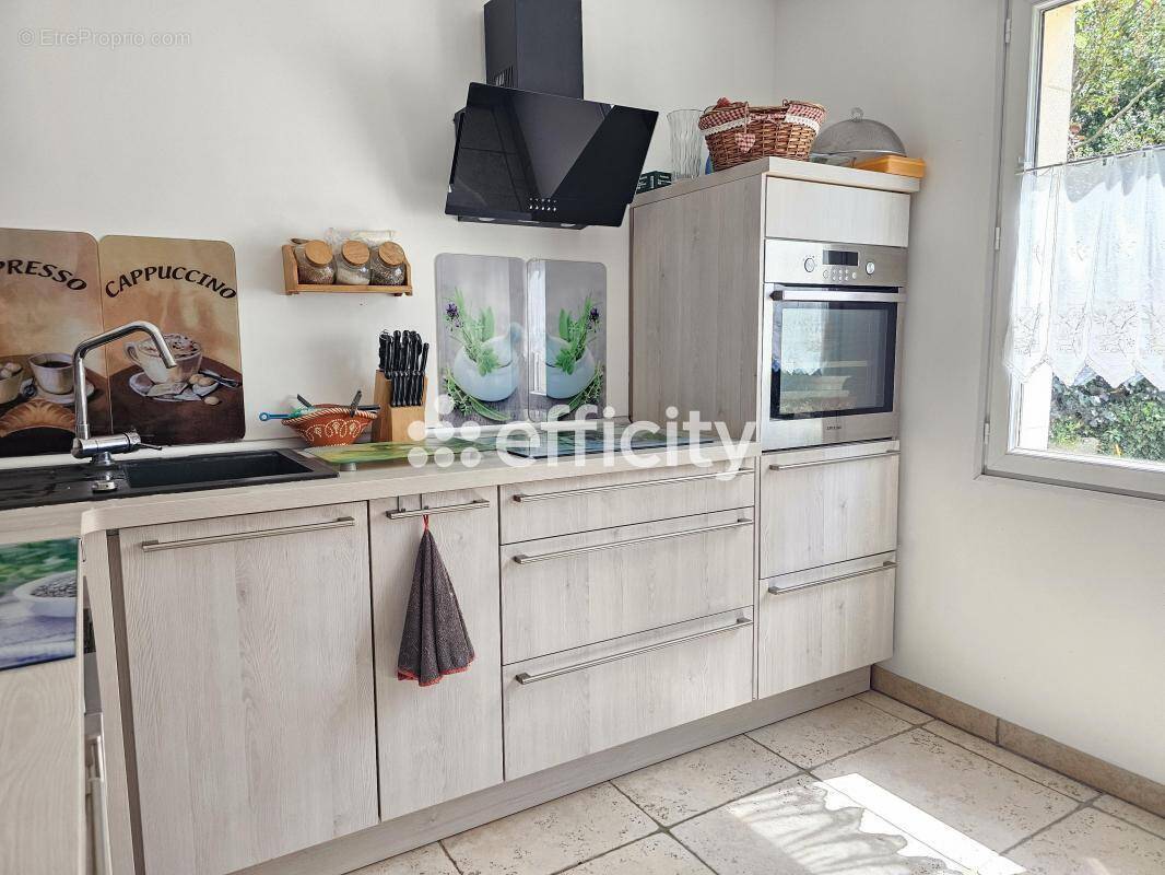 Maison à RESSONS-SUR-MATZ