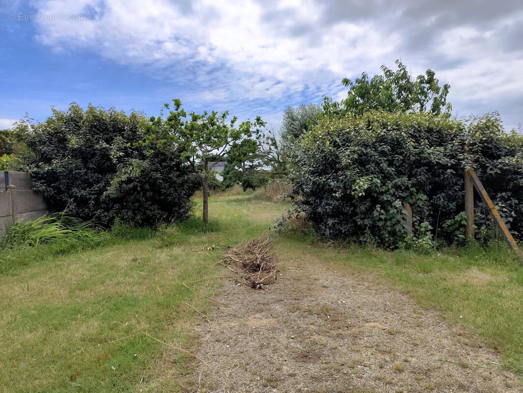 Terrain à PREFAILLES