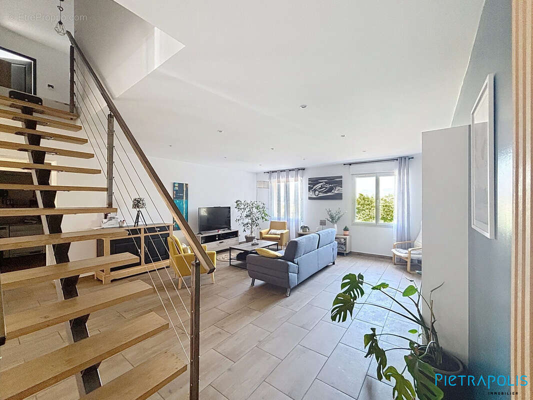 Appartement à OINGT