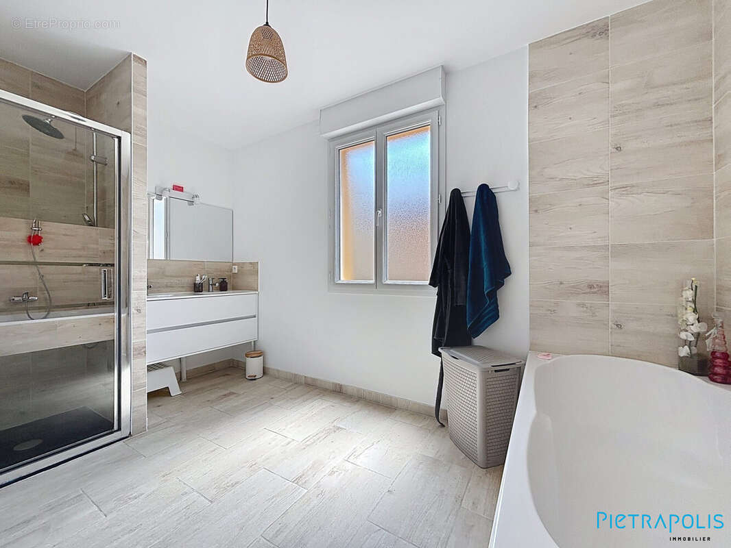 Appartement à OINGT