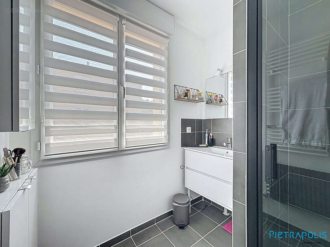 Appartement à OINGT