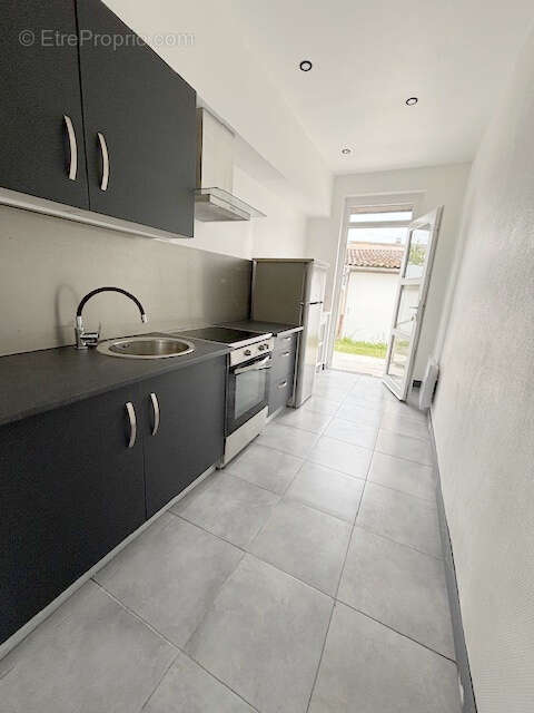 Appartement à DONVILLE-LES-BAINS