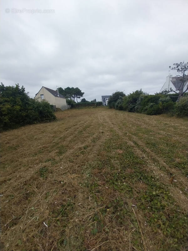 Terrain à LOCTUDY