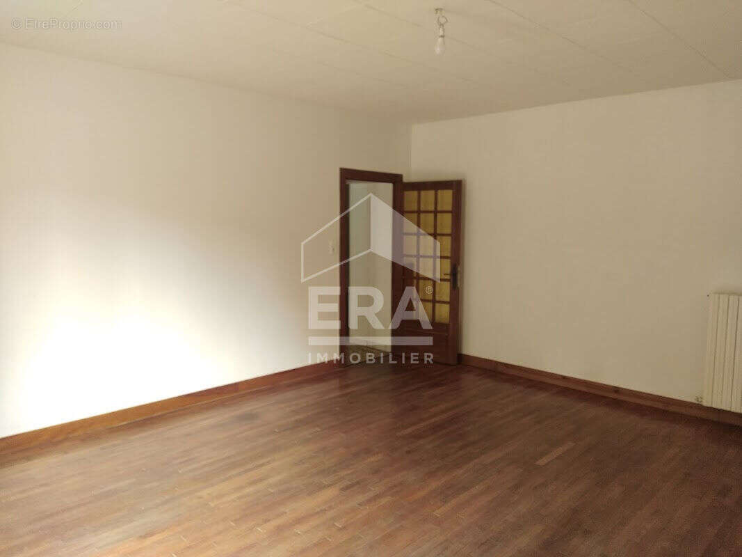 Maison à DOMMARTIN-AUX-BOIS