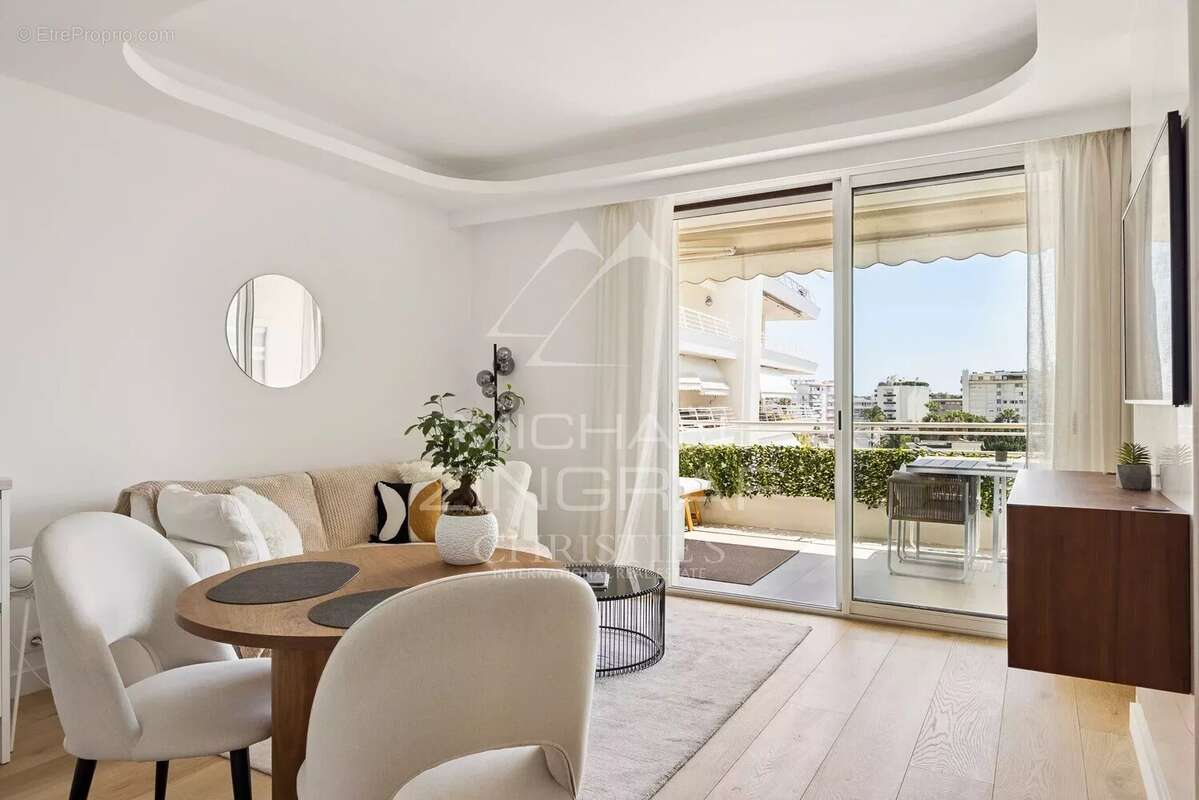 Appartement à CANNES