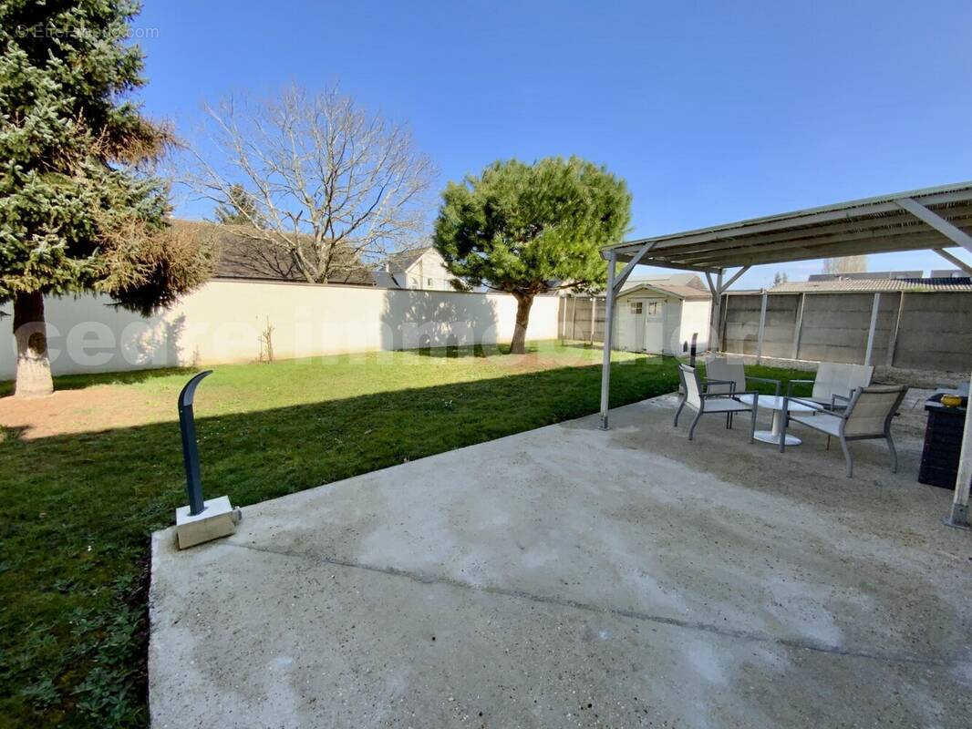 A39EC3E8-7E5B-4EEA-8CA1-AC1EE7C83728_1_201_a - Maison à MAREAU-AUX-PRES