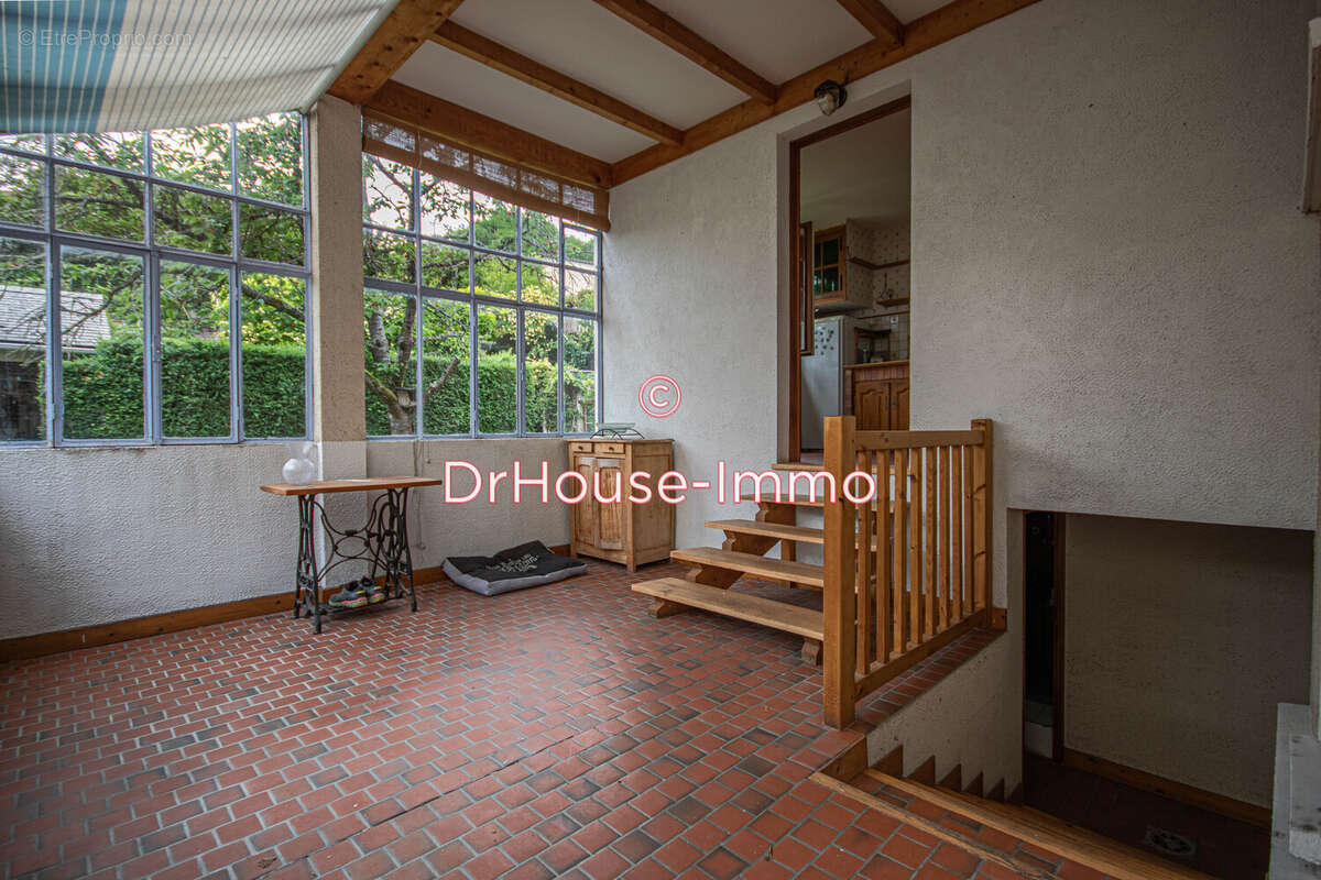 Maison à FOLLAINVILLE-DENNEMONT