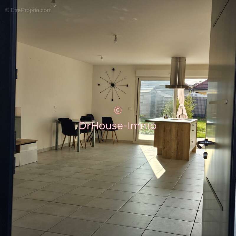 Maison à BREVIANDES