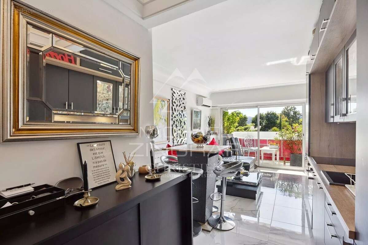 Appartement à CAGNES-SUR-MER