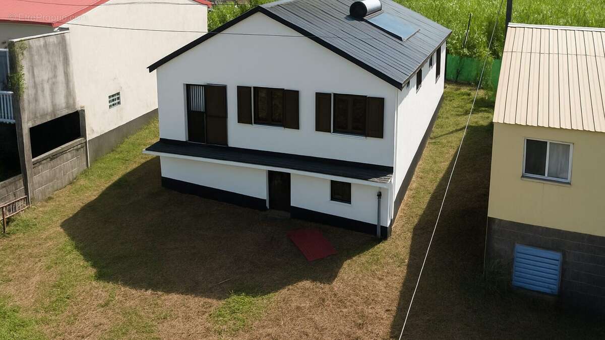 Maison à SAINT-BENOIT