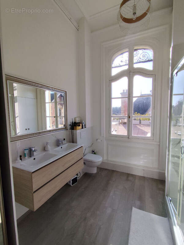 Appartement à COMPIEGNE