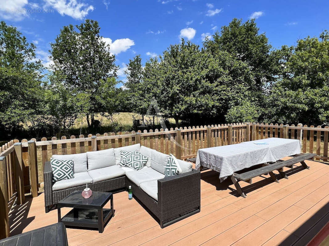 Maison à LA BOISSIERE-DES-LANDES