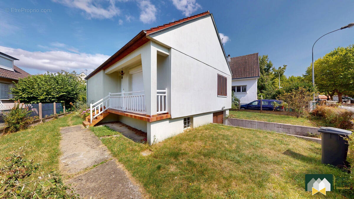 Maison à MAINVILLIERS