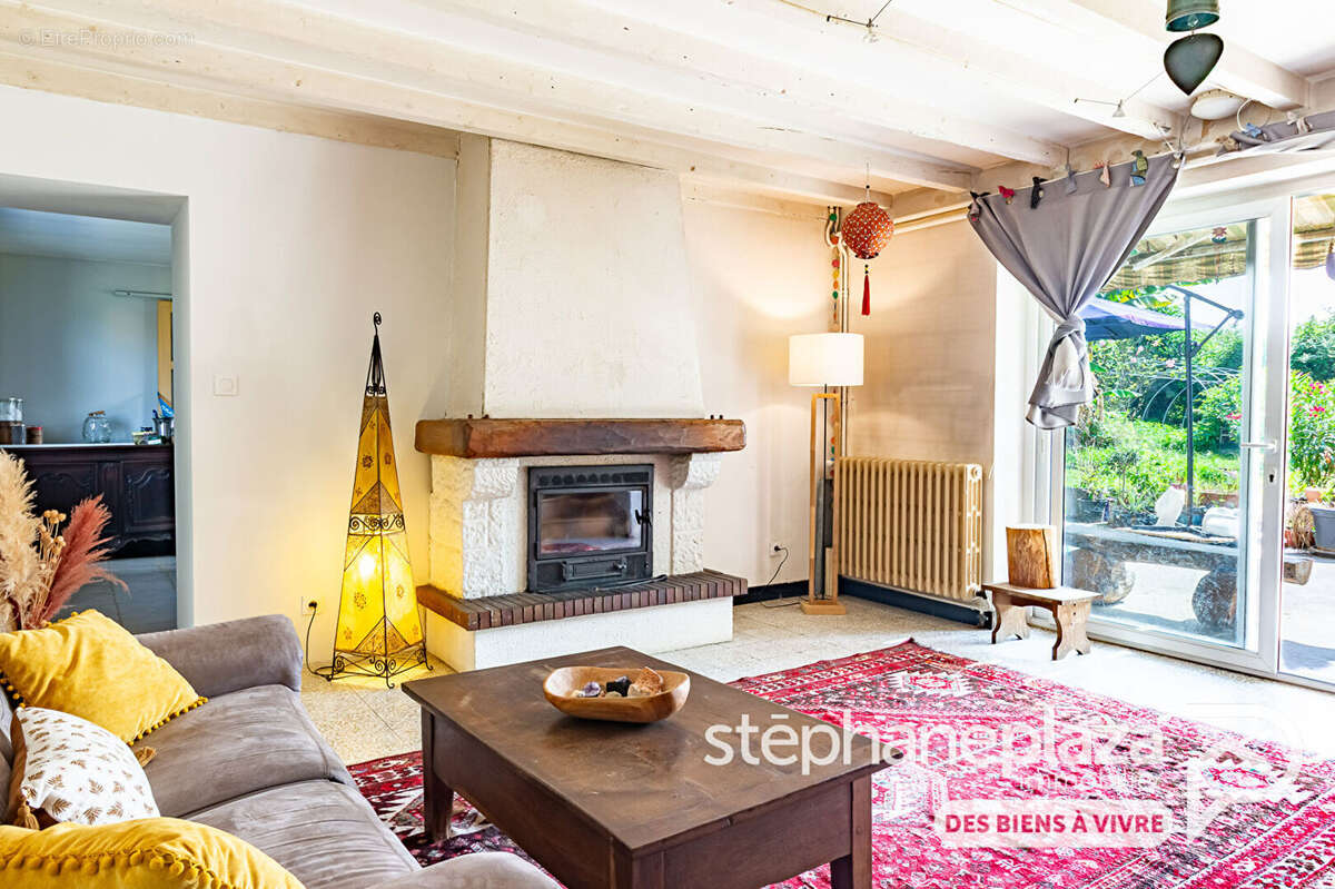 Maison à DOMPIERRE-SUR-CHALARONNE