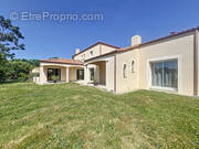 Maison à BELLEVILLE-SUR-VIE