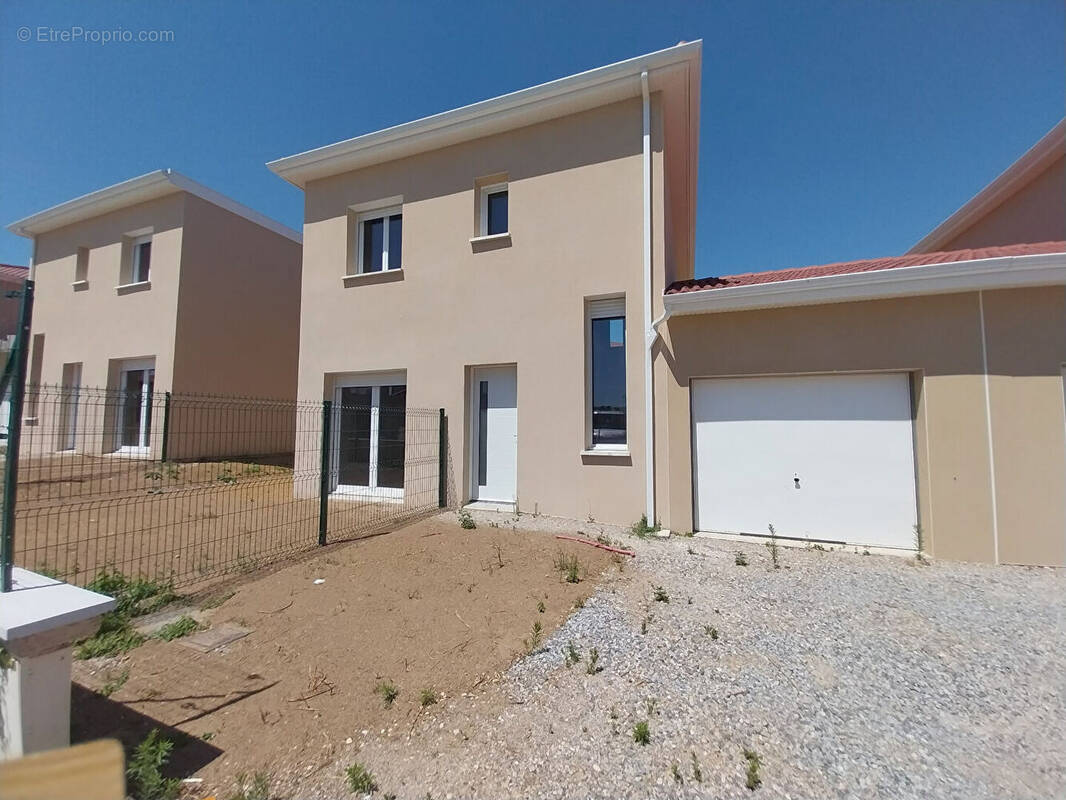 Maison à LES COTES-D&#039;AREY