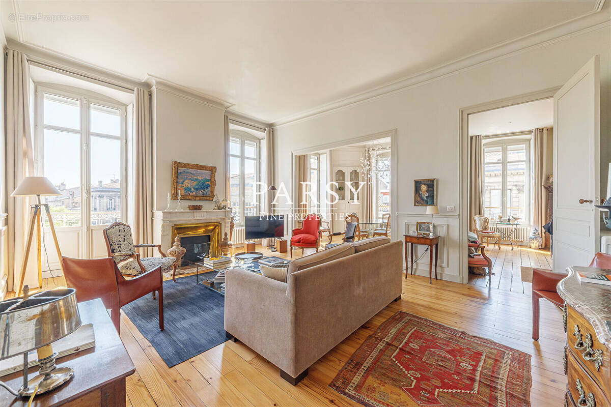 Appartement à BORDEAUX