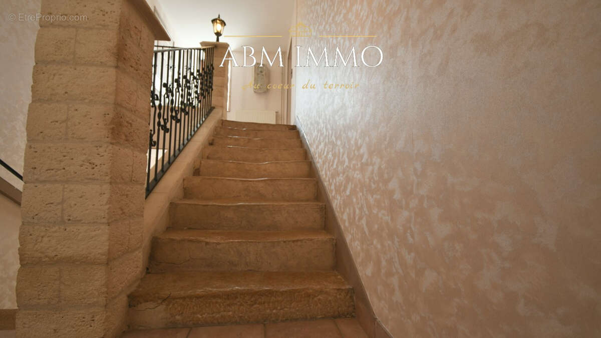 Maison à PESSAC-SUR-DORDOGNE