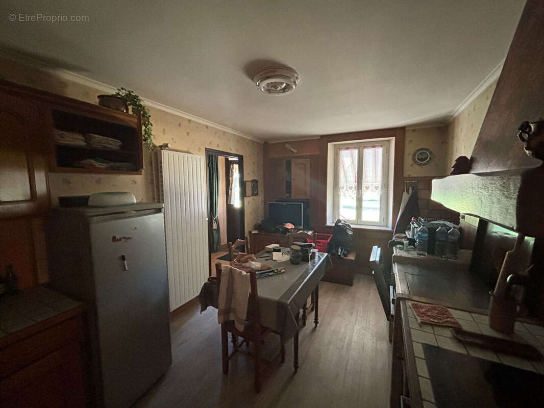 Maison à SAINT-HILAIRE-LES-PLACES