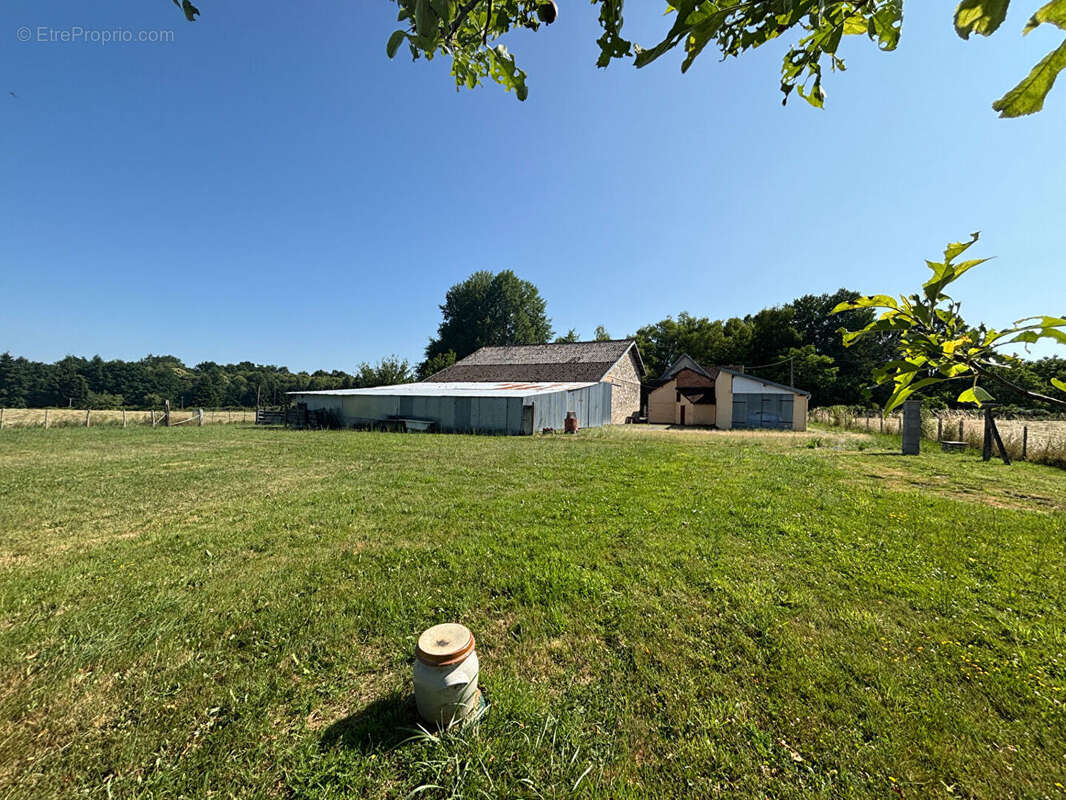 Maison à SAINT-HILAIRE-LES-PLACES