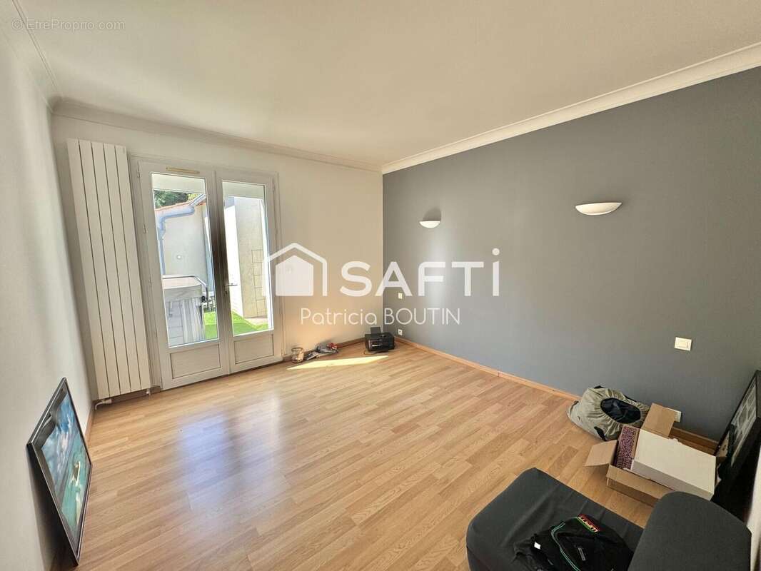 Photo 9 - Maison à BENET