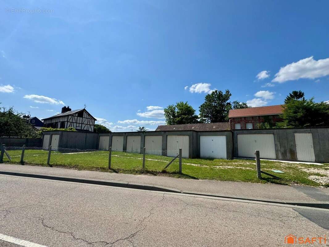 Photo 4 - Parking à CANTELEU