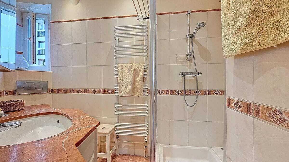 Photo 7 - Appartement à PARIS-11E