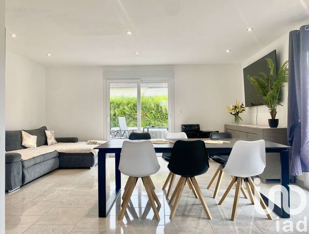 Photo 2 - Maison à OSSEY-LES-TROIS-MAISONS