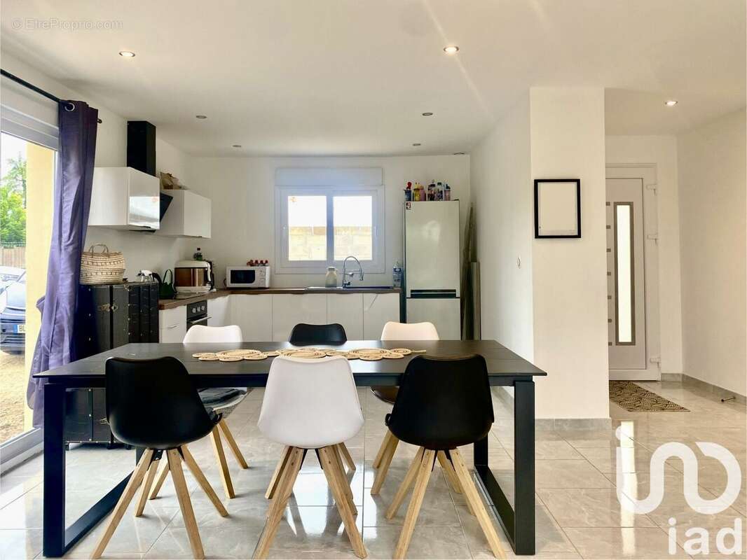 Photo 3 - Maison à OSSEY-LES-TROIS-MAISONS