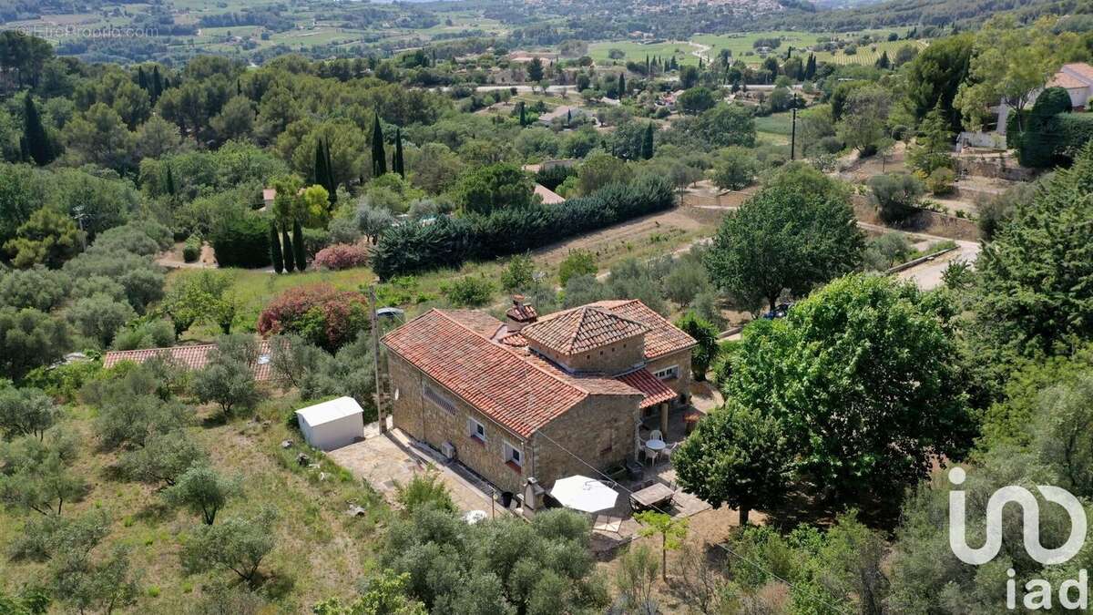 Photo 4 - Maison à LE CASTELLET