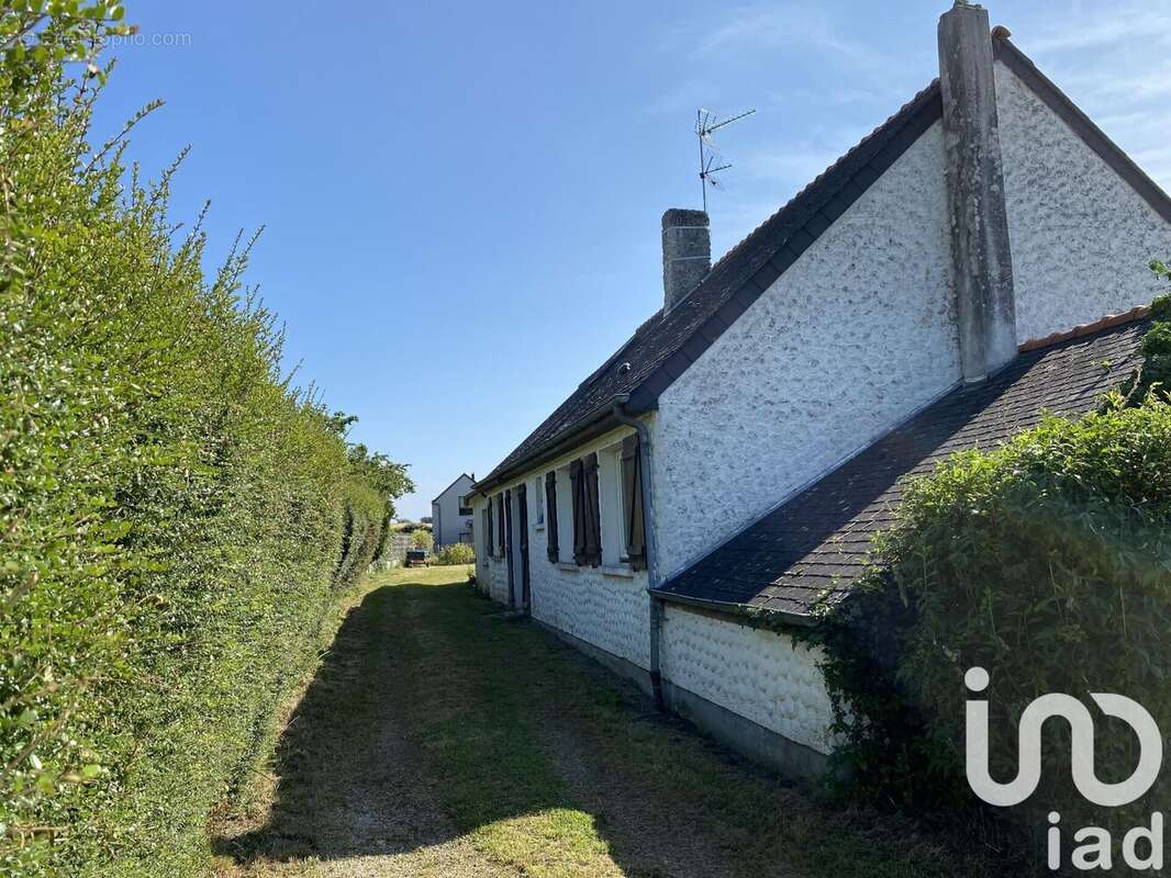 Photo 5 - Maison à LANGROLAY-SUR-RANCE