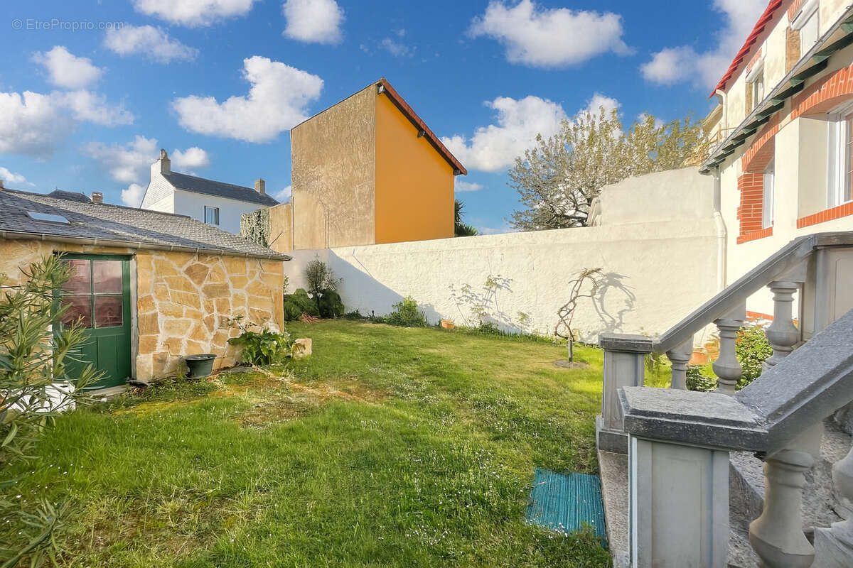 Maison à LE POULIGUEN