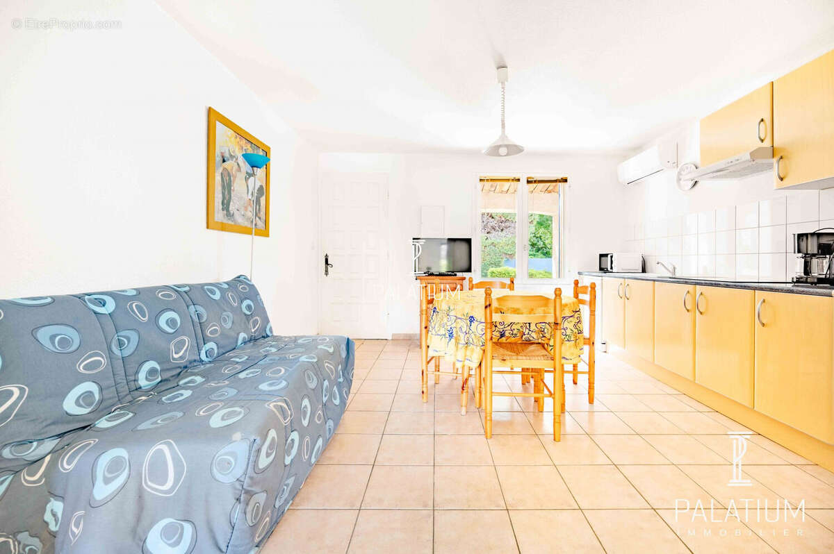 Maison à GREOUX-LES-BAINS