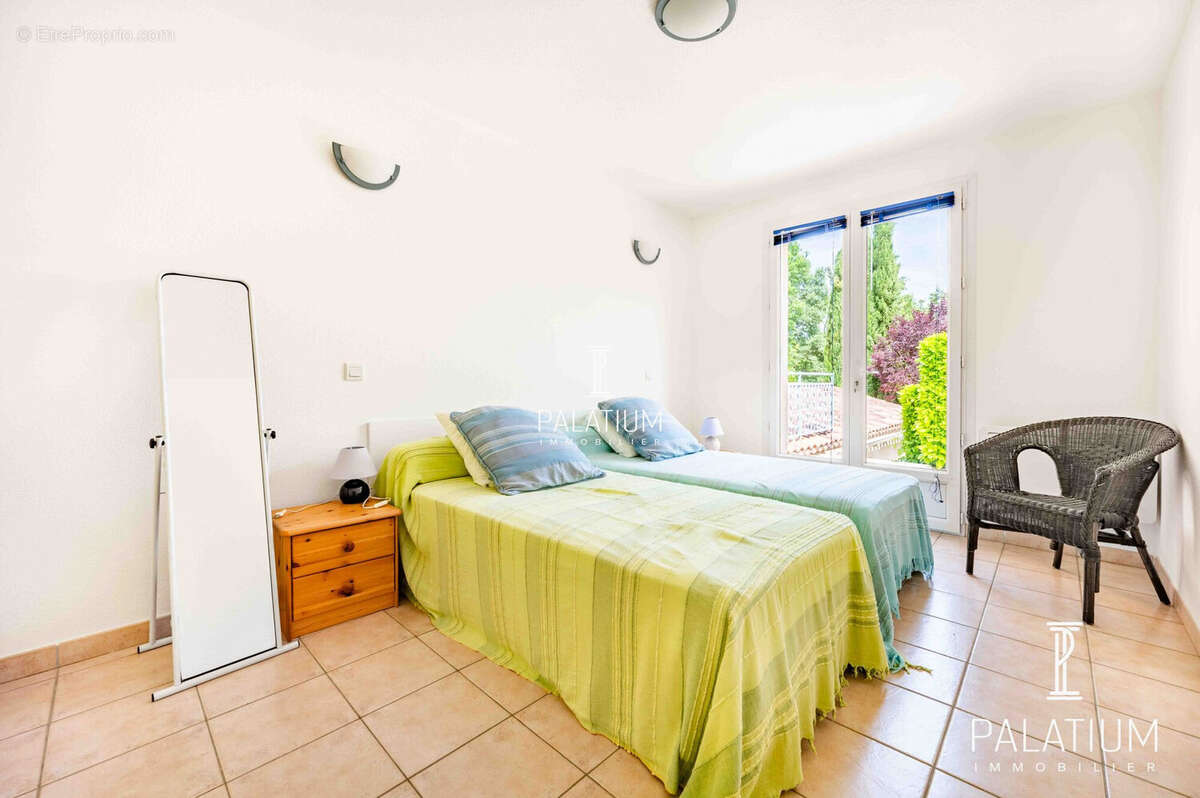 Maison à GREOUX-LES-BAINS