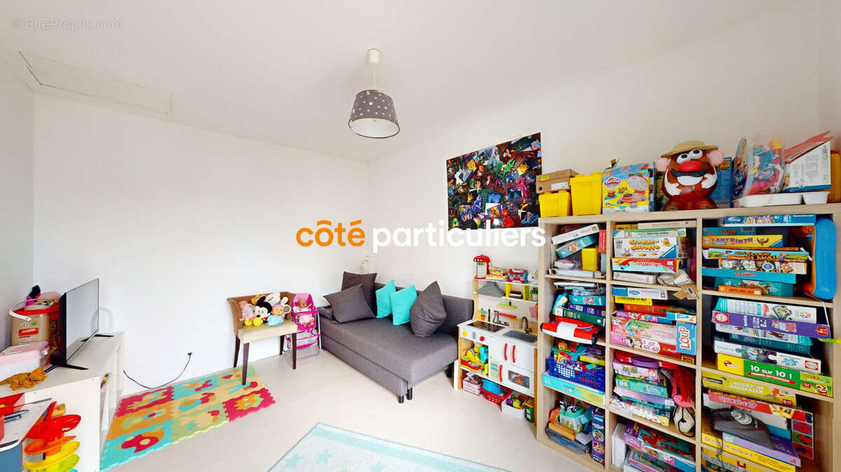 Maison à SAINTE-LUCE-SUR-LOIRE