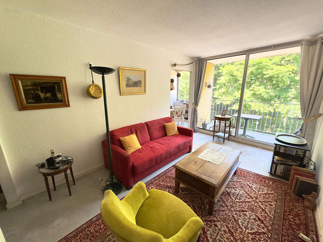 Appartement à BOUSSY-SAINT-ANTOINE