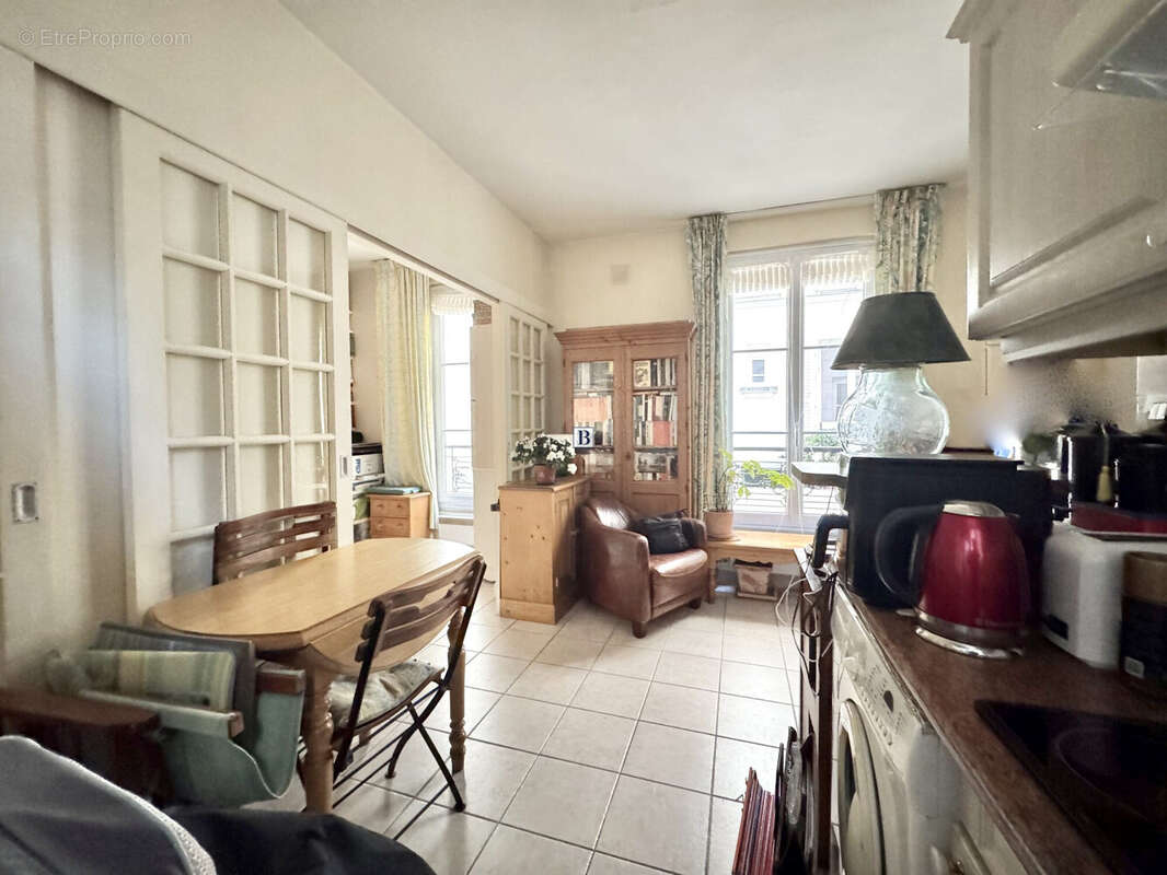 Appartement à PARIS-7E