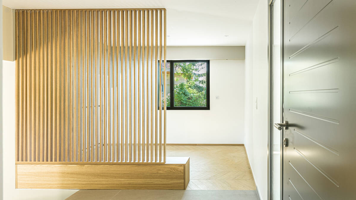 Maison à TASSIN-LA-DEMI-LUNE