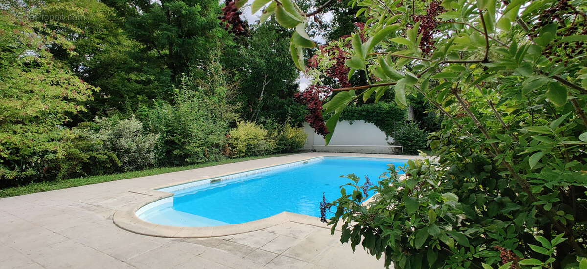 Maison à DAMMARIE-LES-LYS