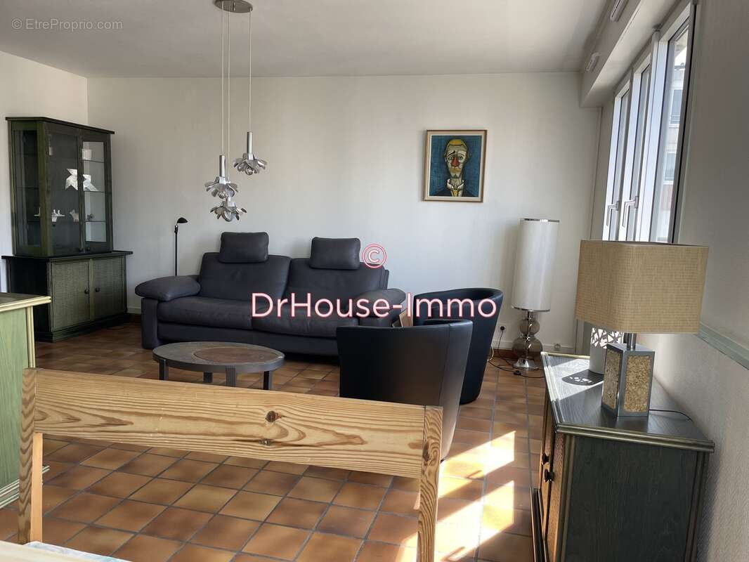 Appartement à SAINT-ETIENNE