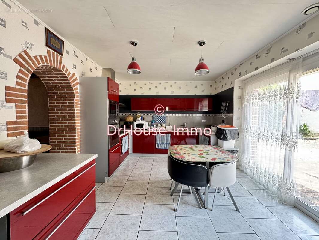 Maison à CORBEILLES