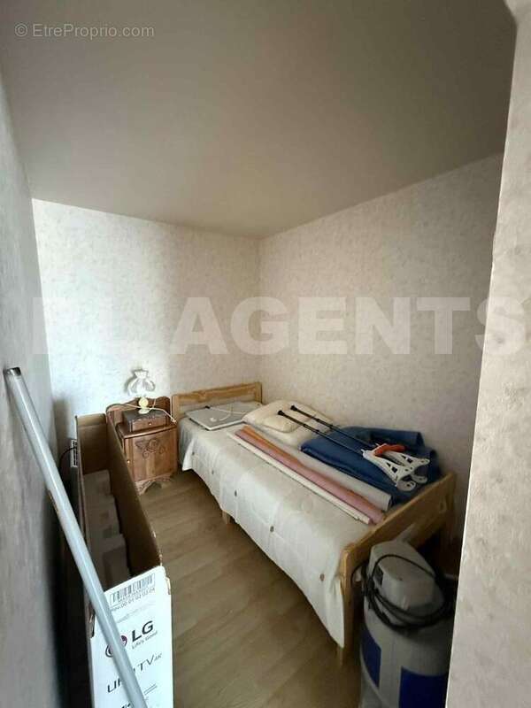 Messenger_creation_19555256-B15C-46AB-A7CB-B2602A5BD74E - Maison à VILLERS-LE-TOURNEUR