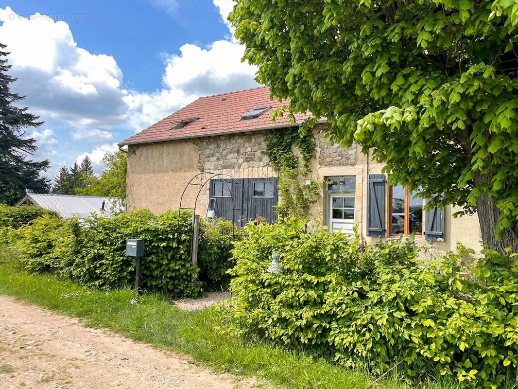 Maison à MARCILLAT-EN-COMBRAILLE