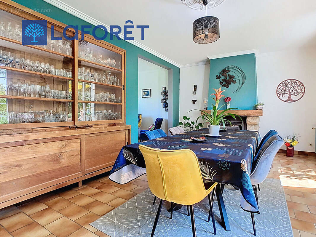 Maison à MUR-DE-BRETAGNE