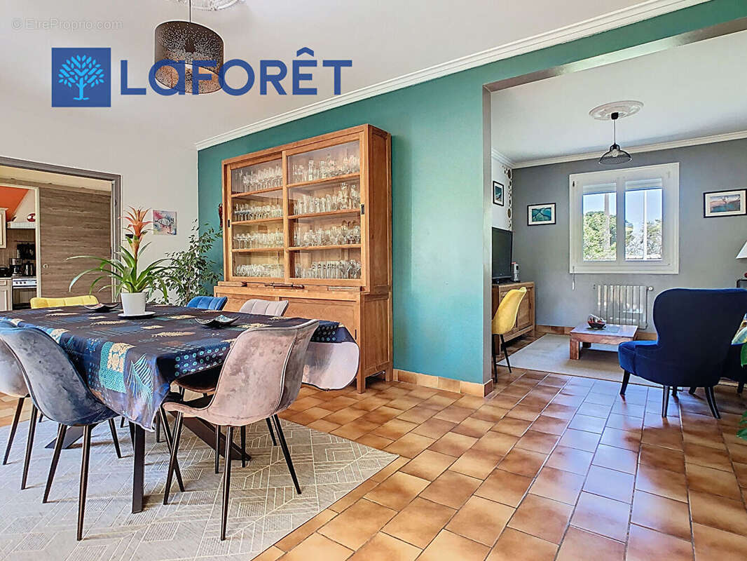 Maison à MUR-DE-BRETAGNE