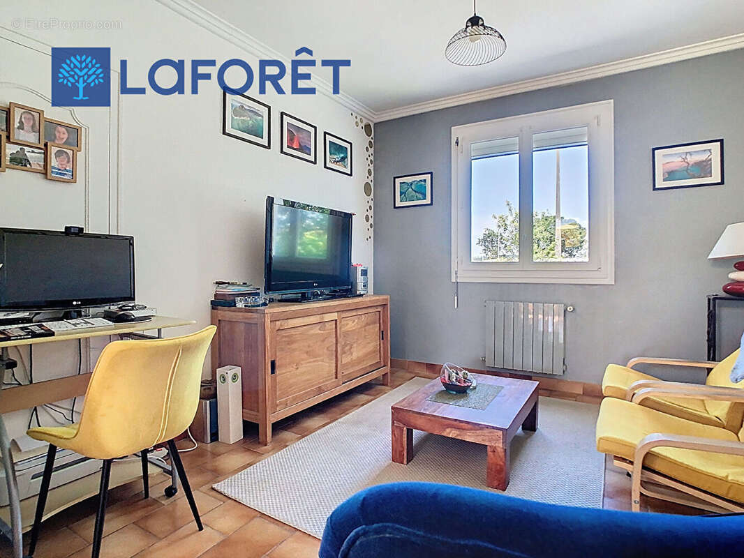 Maison à MUR-DE-BRETAGNE