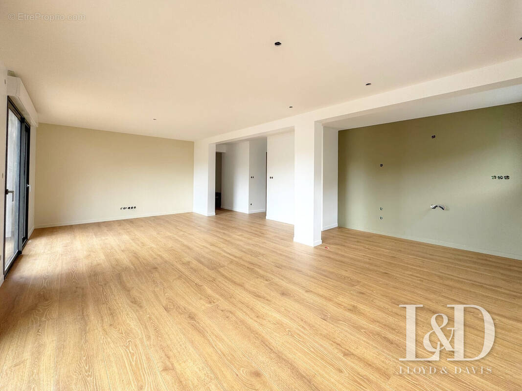 Appartement à CHALLES-LES-EAUX