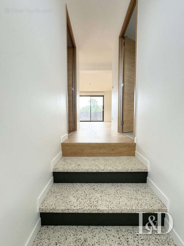 Appartement à CHALLES-LES-EAUX