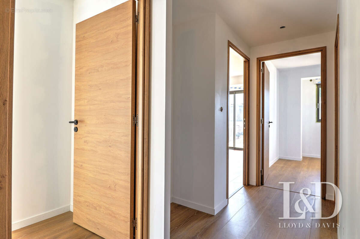 Appartement à CHALLES-LES-EAUX